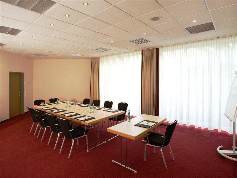 Nh Berlin Potsdam Conference Center Ξενοδοχείο Kleinmachnow Εξωτερικό φωτογραφία